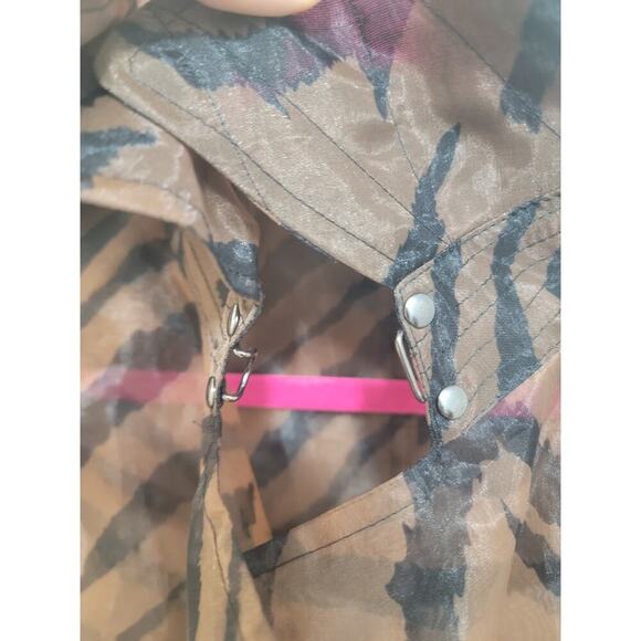 Sheer Trench - Picture 8 of 11